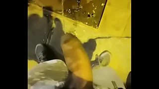 Instagram @paulomassaproductions Twitter @pmassaxxx Todos os dias à 5h da manhã saio com o cachorro e sempre têm uma boquinha pra mamar minha tora grossa